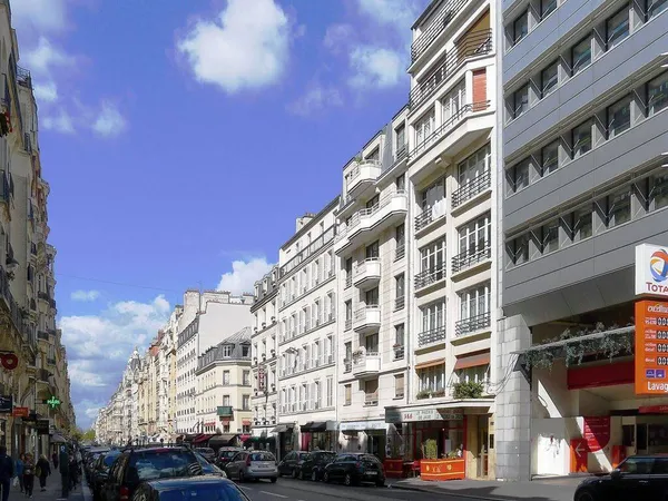 Boutique 77 m²