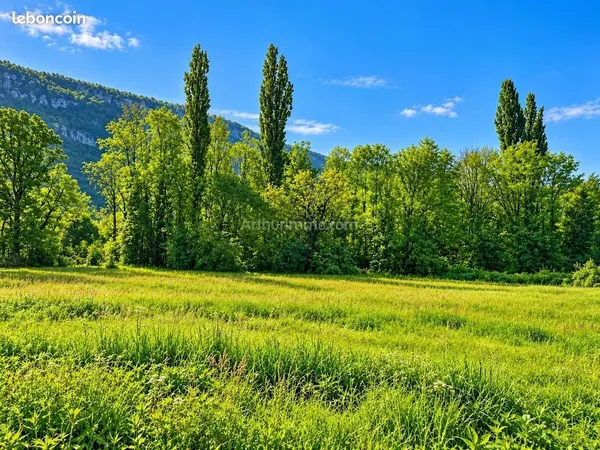 Terrain 1351 m² Méry