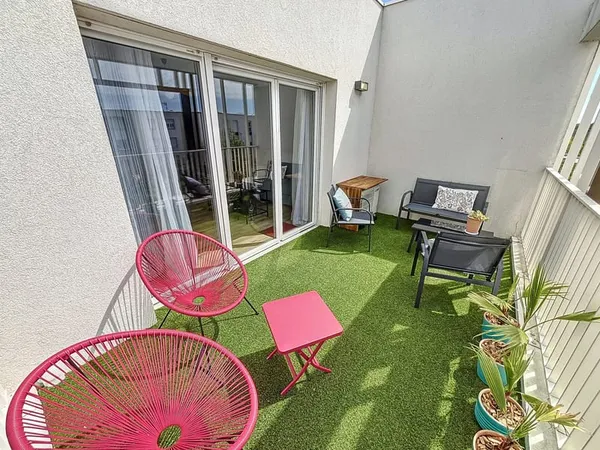 Appartement T4 de 80m2 - 2 places de parkings -1 salle de ba