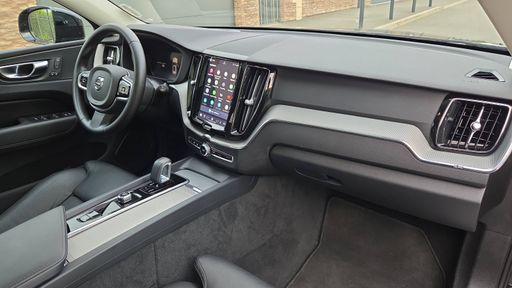 Volvo XC60 T6 Recharge 2.0 Ti 253 Plug in Hybrid 145 AWD Geartronic8 - Plus Style Dark – 2024 – 42063 km – Hybride rechargeable – Boîte Automatique — photo 55