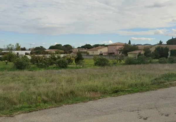 Terrain 525 m²