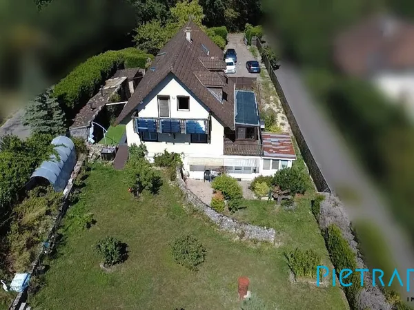 T3 84 m² en rez-de-jardin avec 115 m² d'extérieur - Crozet