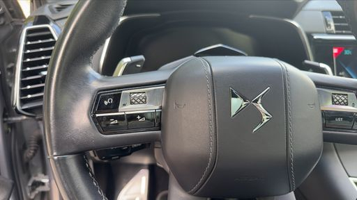 DS DS7 Crossback 1.6 E-Tense 300 Hybrid 4X4 EAT8 - Rivoli – 2022 – 55678 km – Hybride rechargeable – Boîte Automatique — photo 4