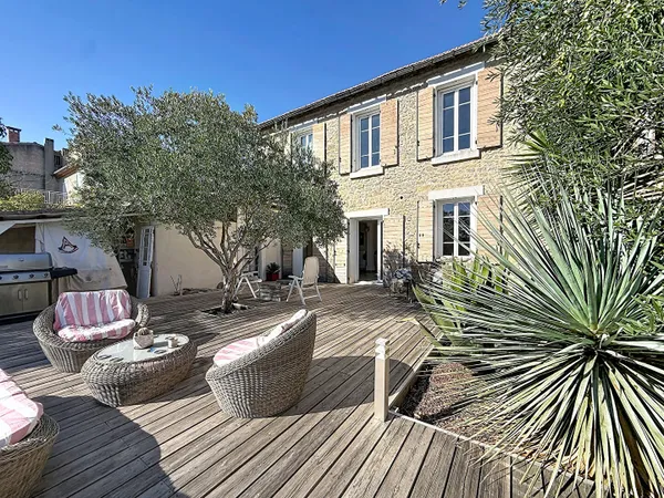 Carcassonne Quatre-Chemins - Maison familiale de 138 m² avec 4 chambres, piscine et grande terrasse