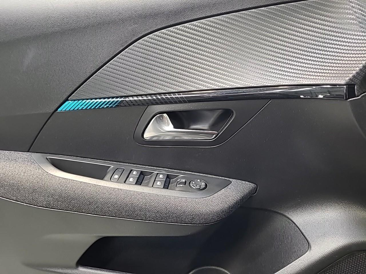 Peugeot 208 puretech 100 s&s bvm6 style — photo 25
