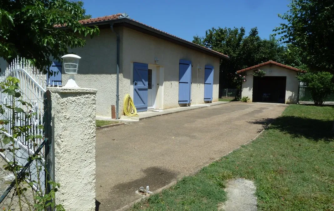 Photo 1