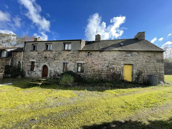 A Vendre Ensemble Immobilier - 22290 Lannebert