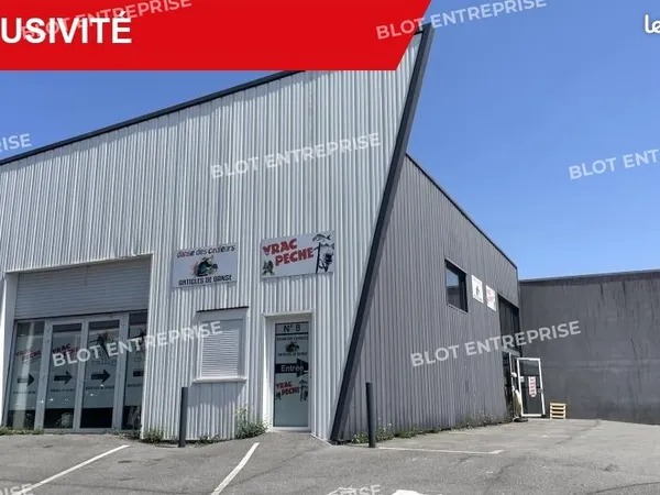 Local d'activité 387 m²