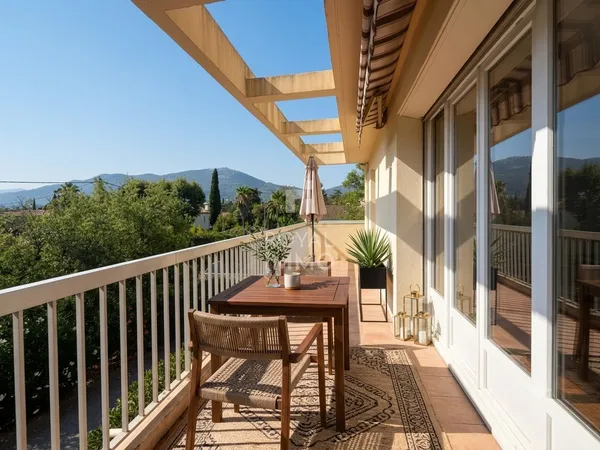 Appartement T3 de 68 m2 avec Terrasse, Garage & Cave Serin