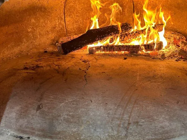Restaurant pizzeria grillades au feux de bois