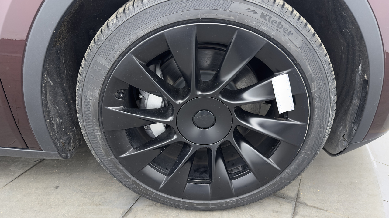 Tesla MODEL Y Grande Autonomie Dual Motor AWD — photo 33