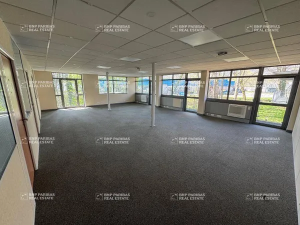 Bureaux 394 m²