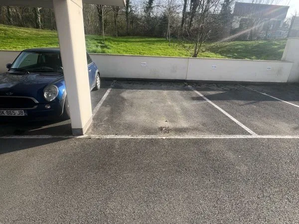 Place de parking sécurisée