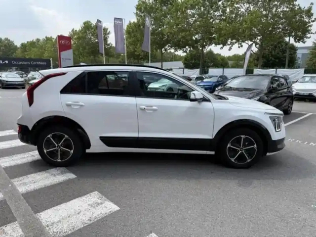 Kia Niro 1.6 gdi 183ch phev active dct6 — photo 4