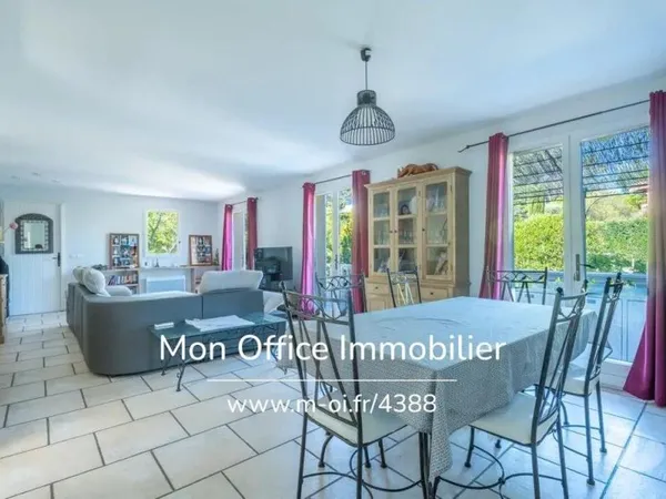 (4388-AUS) Référence : 4388-AUS - Maison familiale 5 pièces à