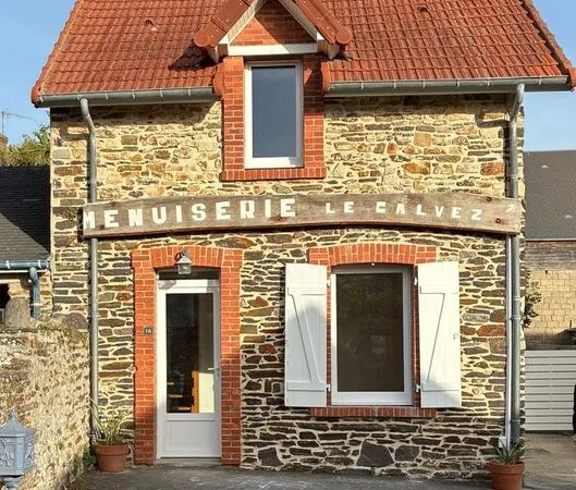 A LOUER local professionnel - bureaux / atelier