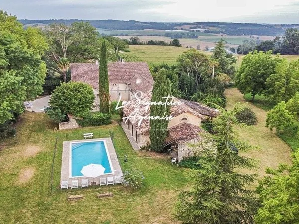 Maison de luxe 10 pièces 297 m²