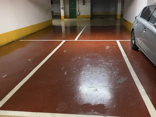 Loue parking - 4m²