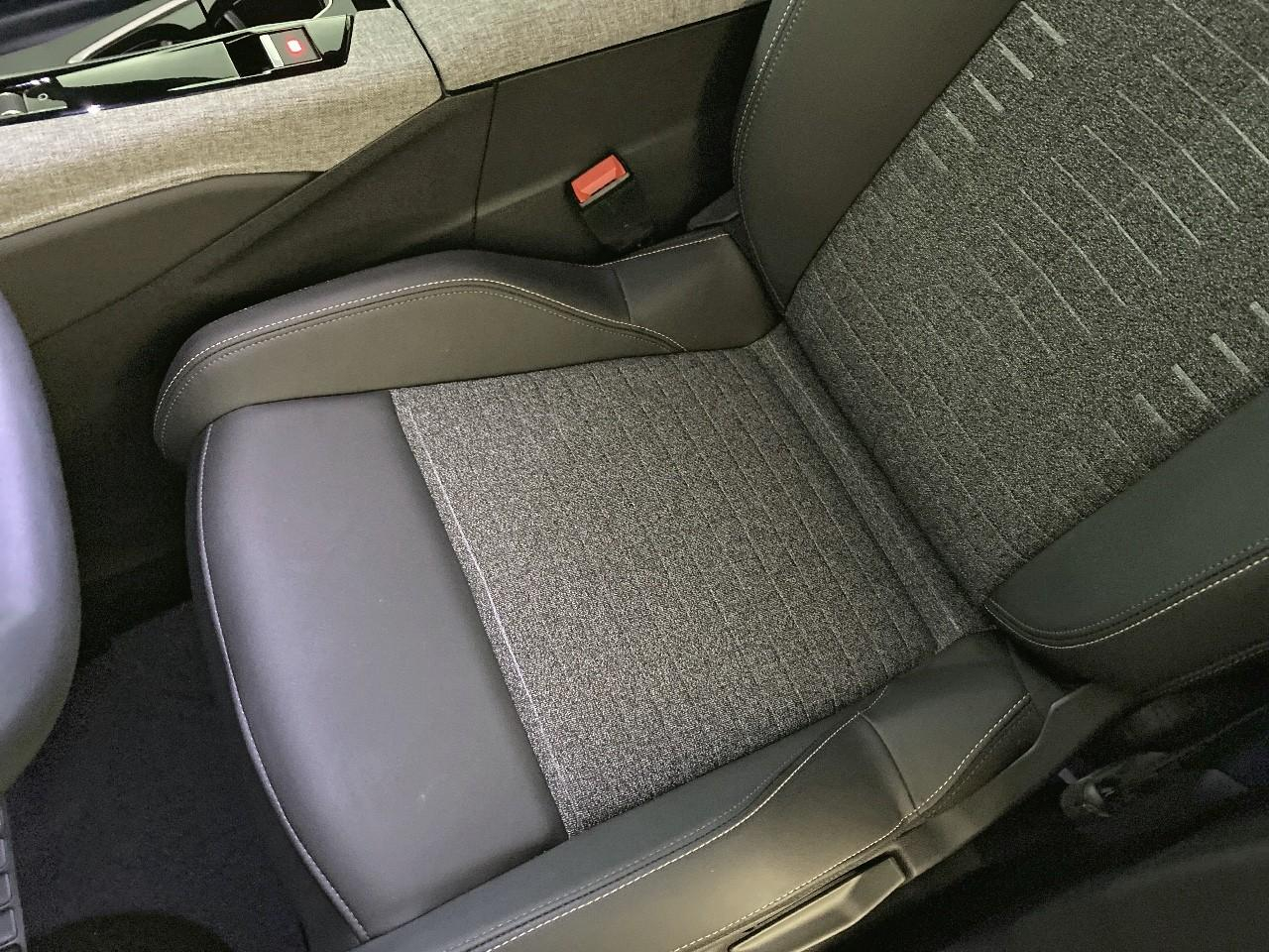 Peugeot 3008 hybrid 145 e-dcs6 allure — photo 9