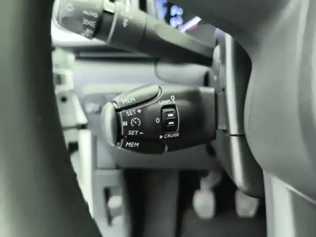 Citroën C3 puretech 83 s&amp;s bvm5 c-series — photo 18