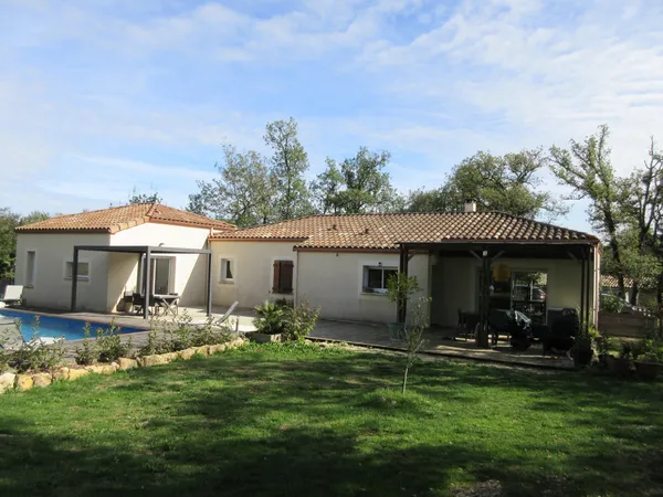 VILLA CONTEMPORAINE
