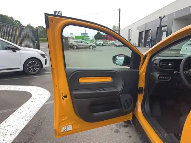 Renault Twingo e-tech electrique 80 ch autonomie urbaine — photo 13
