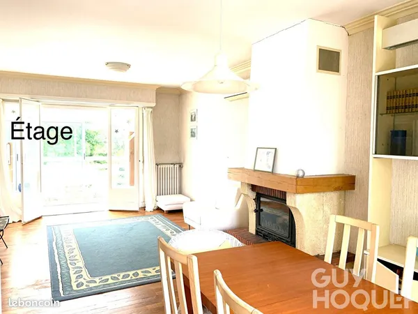 Maison 7 pièces 184 m²