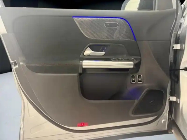 Mercedes Gla 250 e hybrid eq amg line — photo 36