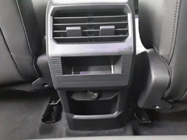 Peugeot 3008 hybrid 145 e-dcs6 — photo 47