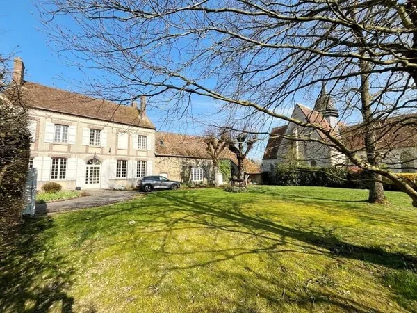 Villa 8 pièces 230 m²