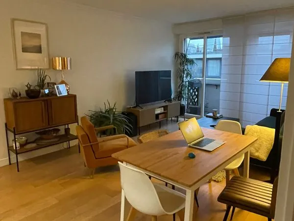 Sous-location T3 meublé 80 m² - Paris 15e (Félix Faure) - 6 mois