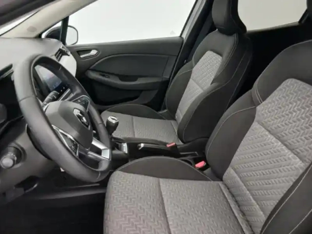 Renault Clio 1.5 blue dci 100ch evolution — photo 14