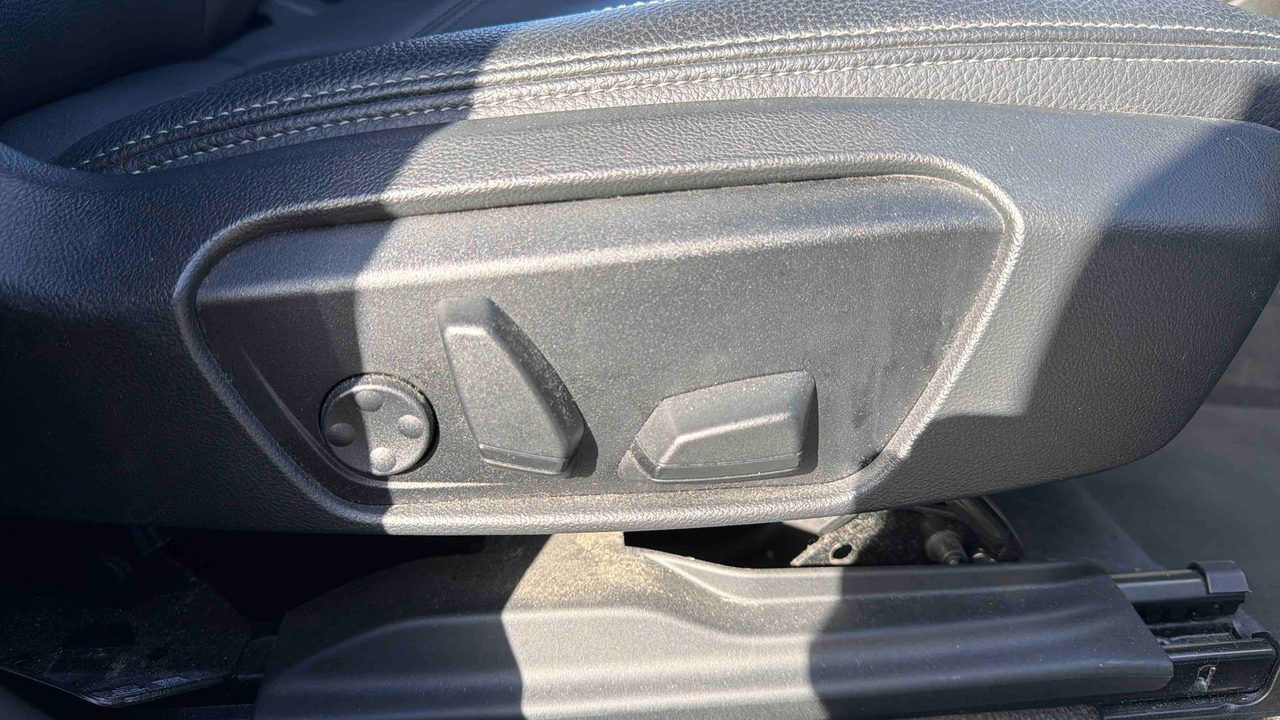 BMW X1 sDrive 18i 140 ch DKG7 — photo 32