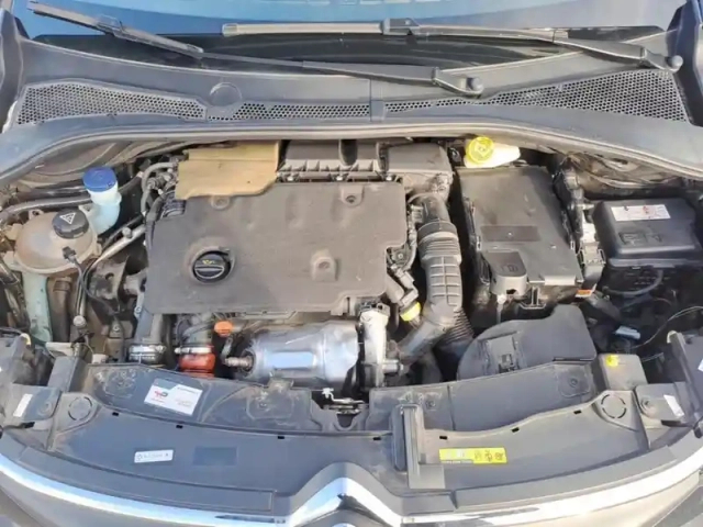 Citroën C3 bluehdi 100 ch bvm6 plus — photo 7