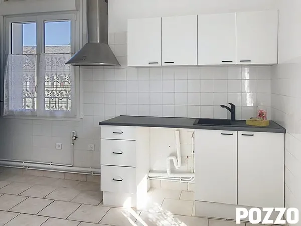 Appartement Torigny Les Villes 4 pièce(s) 76 m2