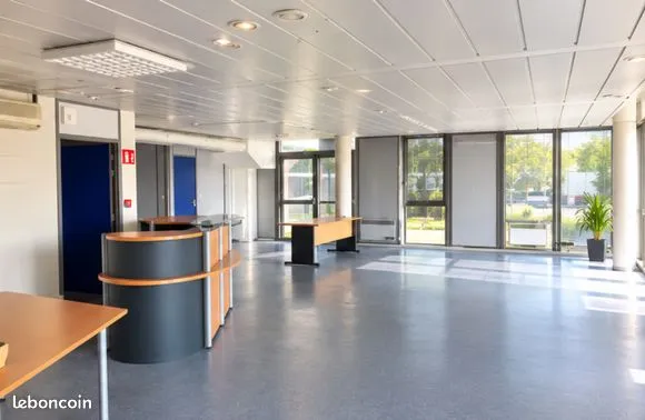 MURS COMMERCIAUX À VENDRE - 210 m² - Hérouville Saint Clair