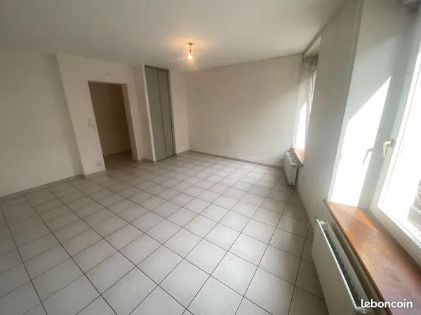 Appartement F2 RDC parking