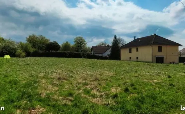 Vends terrain à bâtir
