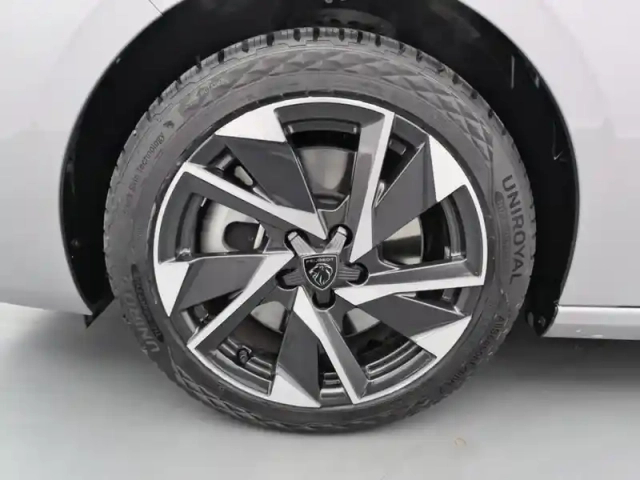 Peugeot 308 phev 180 e-eat8 allure pack — photo 15
