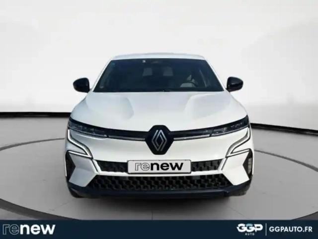 Renault Megane e-tech electric ev60 220ch techno super charge — photo 8