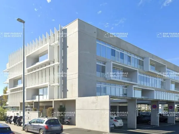 Bureaux 254 m²