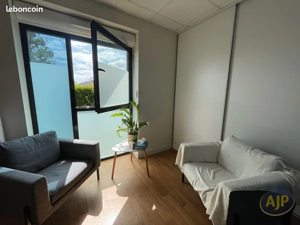 Local 19 m² LES GONDS