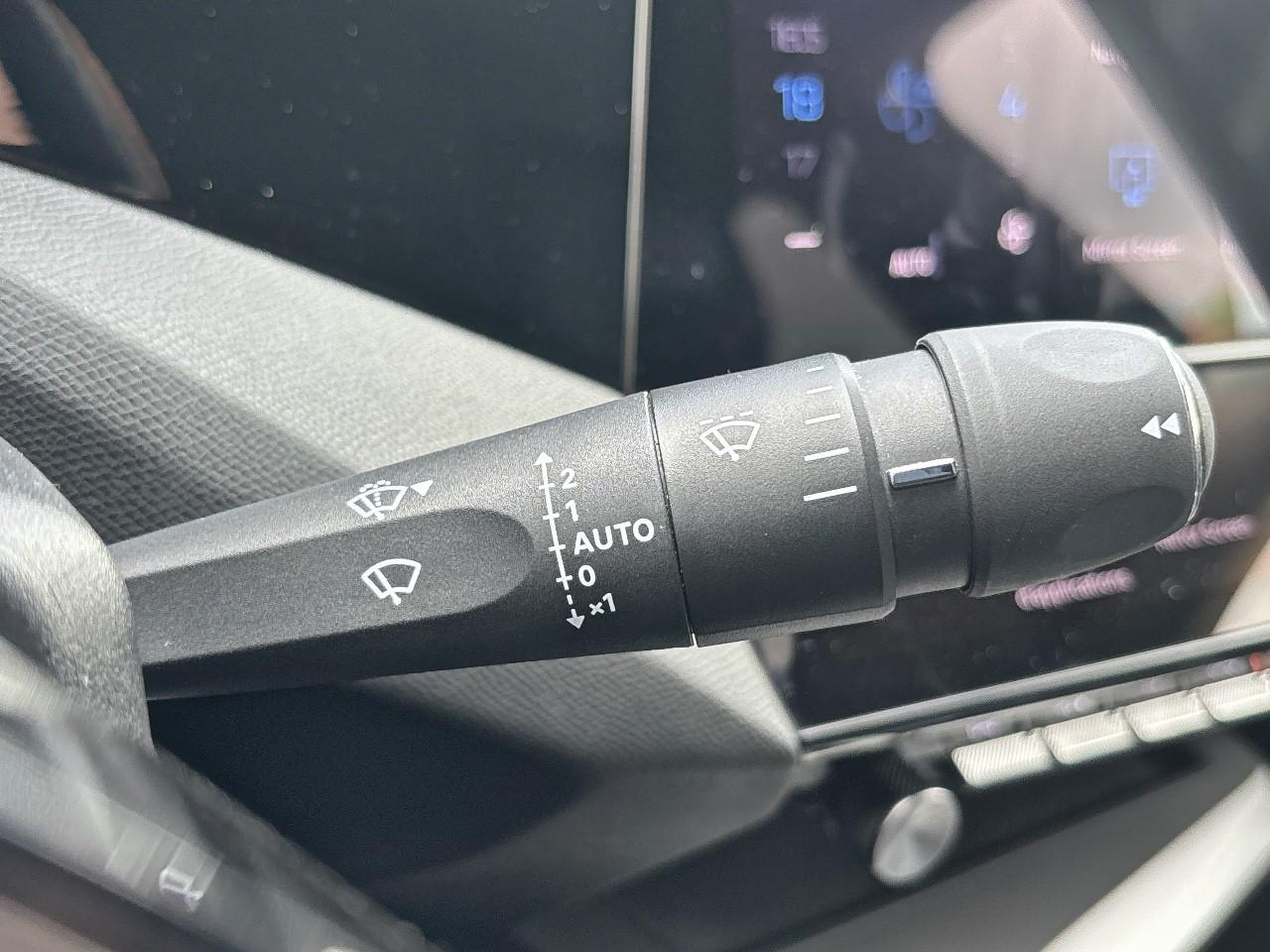Peugeot 408 1.2 puretech 130ch s&s allure eat8 — photo 22