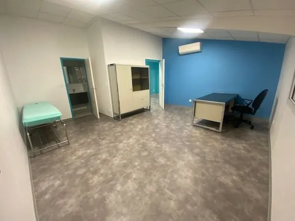 Ideal investisseur 3 Grands Bureaux +S-attente 85m2 Rénové