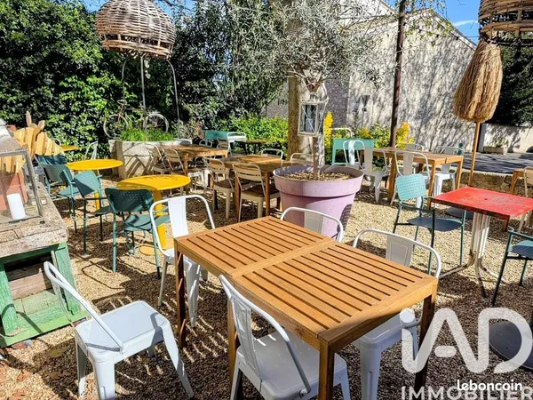 Maison 8 pièces 250 m²