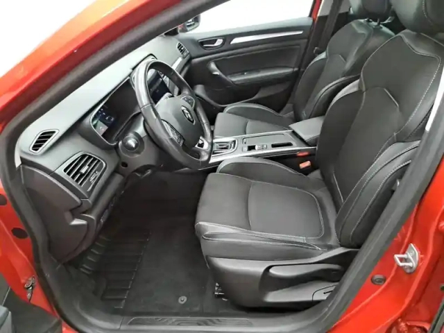 Renault Megane iv estate e-tech plug-in hybrid 160 — photo 30