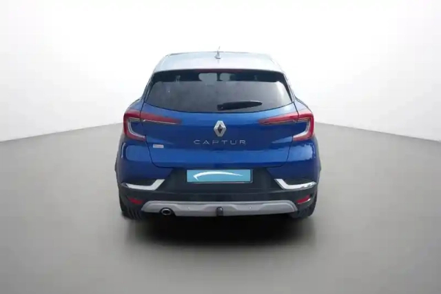 Renault Captur blue dci 115 edc — photo 5