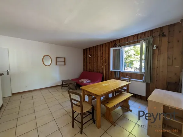 APPARTEMENT - PUYVALADOR