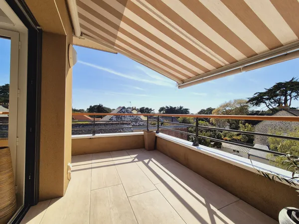 Triangle d'Or - Bel appartement de standing