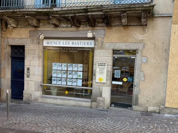 Local commercial 35 m² Villefranche-de-Rouergue